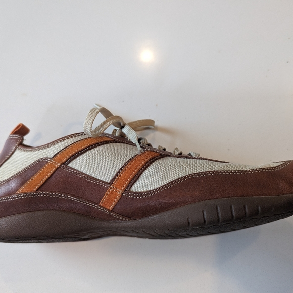 Men's (size 12) Cole Haan Nike Air retro sport shoe - Picture 3 of 5